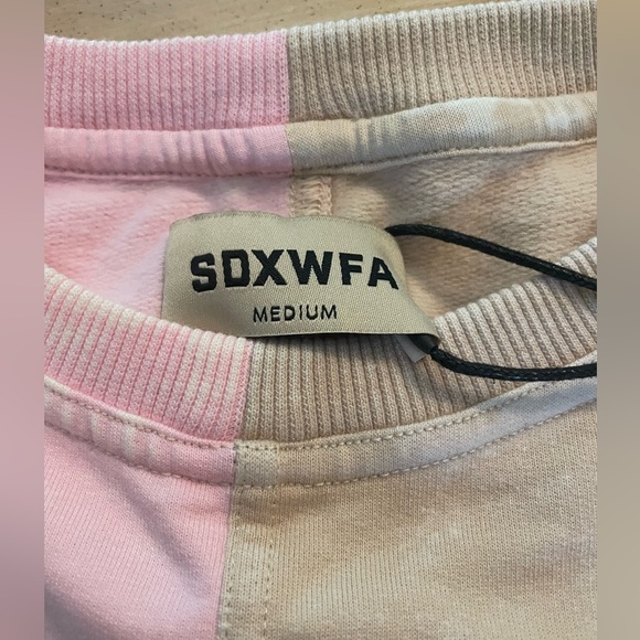 Sarah’s Day Pink/Tan Cropped Crewneck - Picture 3 of 5
